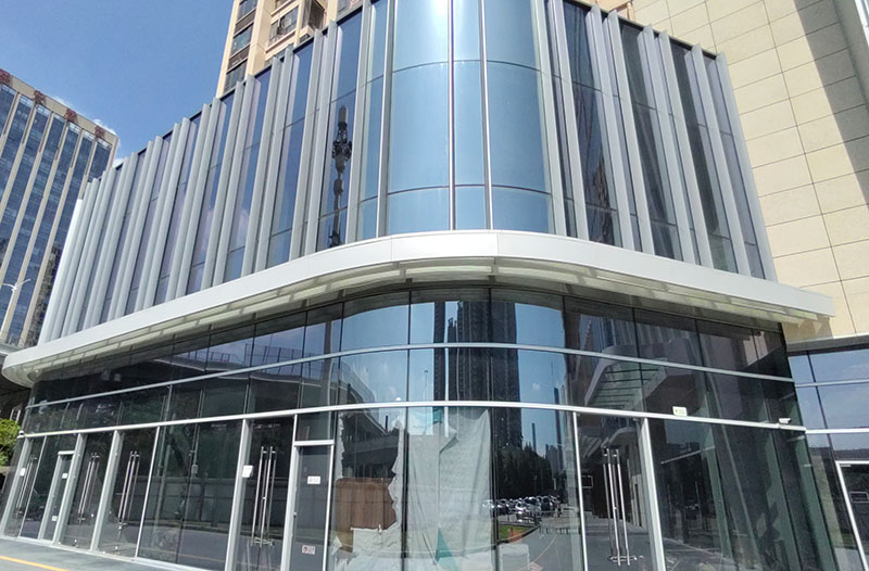 深圳玻璃幕墙公司哪家比较专业