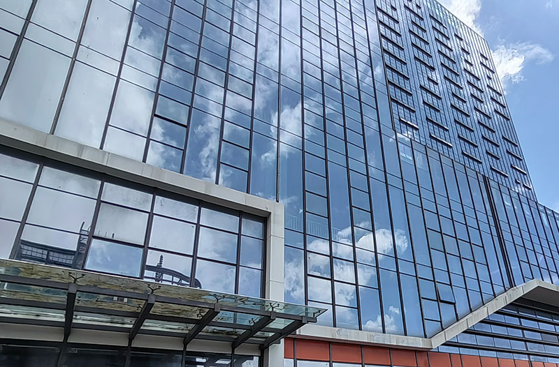 酒店玻璃幕墙多少钱一平