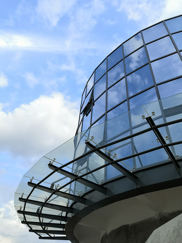 点支式玻璃幕墙