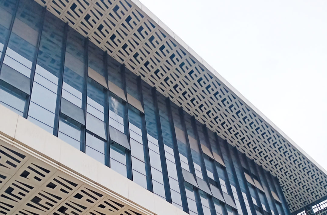 玻璃幕墙维护有必要吗