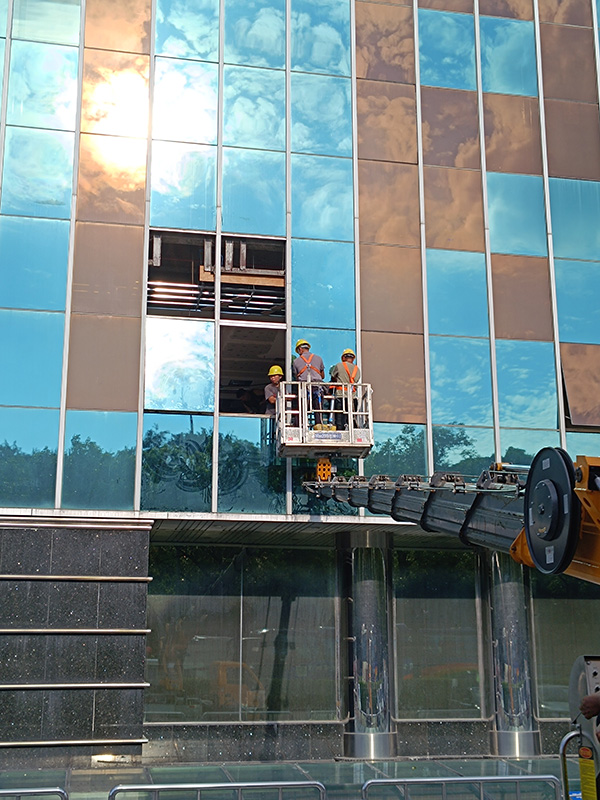 外墙幕墙玻璃维修更换