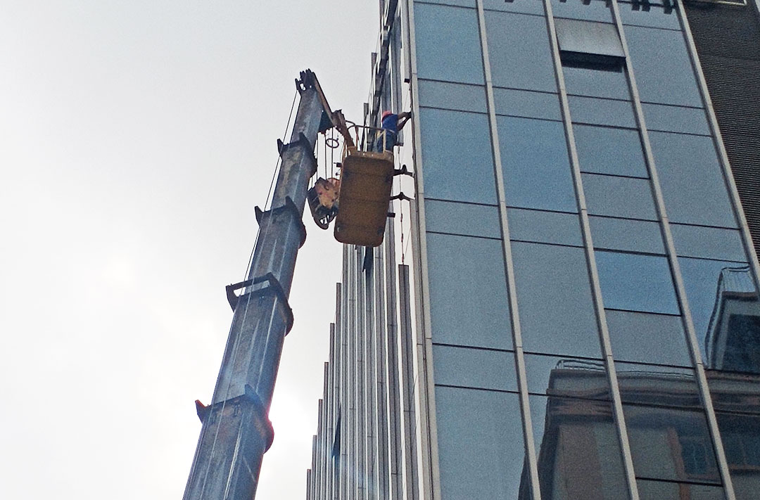 深圳幕墙维修公司